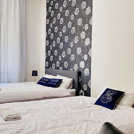 Hotel Apartment In Prague 2 Square エクステリア 写真